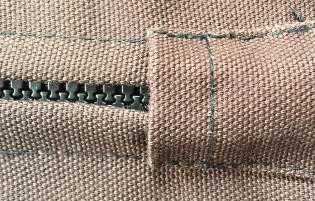 3zipper-tuck zipper hide